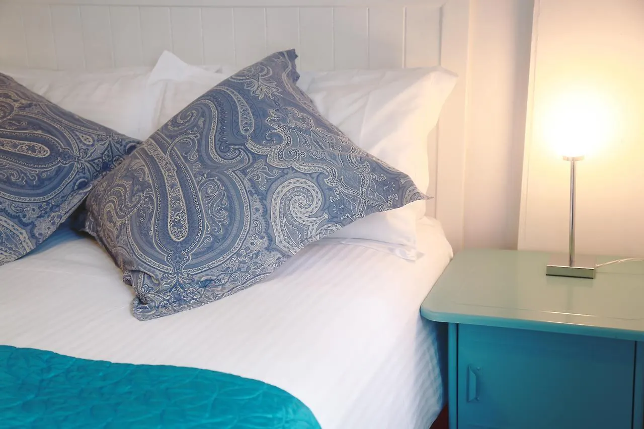 Bed & Breakfast Motel Schmotel Brighton
