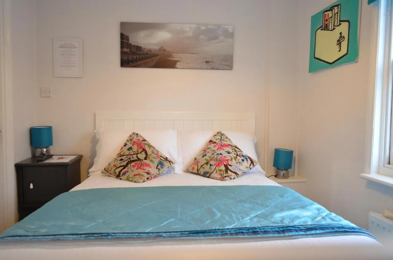 Motel Schmotel Brighton Bed & Breakfast
